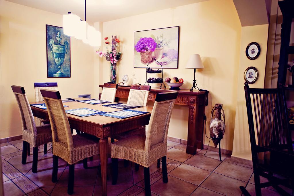 Apartment Bonmont Bonmont Terres Noves Oda fotoğraf