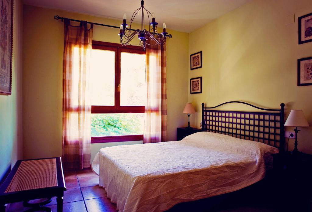 Apartment Bonmont Bonmont Terres Noves Oda fotoğraf